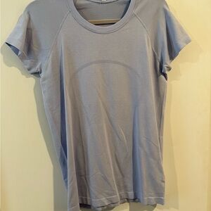 lululemon Swiftly Tech Short Sleeve Light blue Size 10 EUC